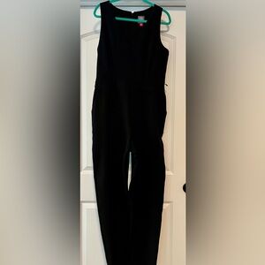 NWOT Vince Camuto Black sleeveless v-neck jumpsuit. Size 14
